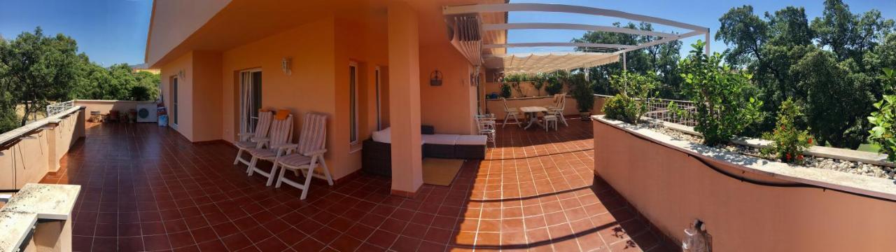 Wonderful Penthouse In Jardines De Santa Maria Golf, Elviria, Appartement Marbellac